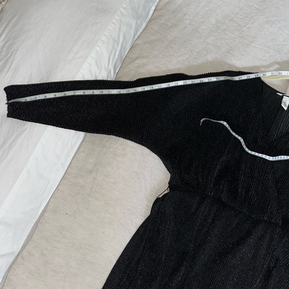 H&M dress - Picture 7 of 9